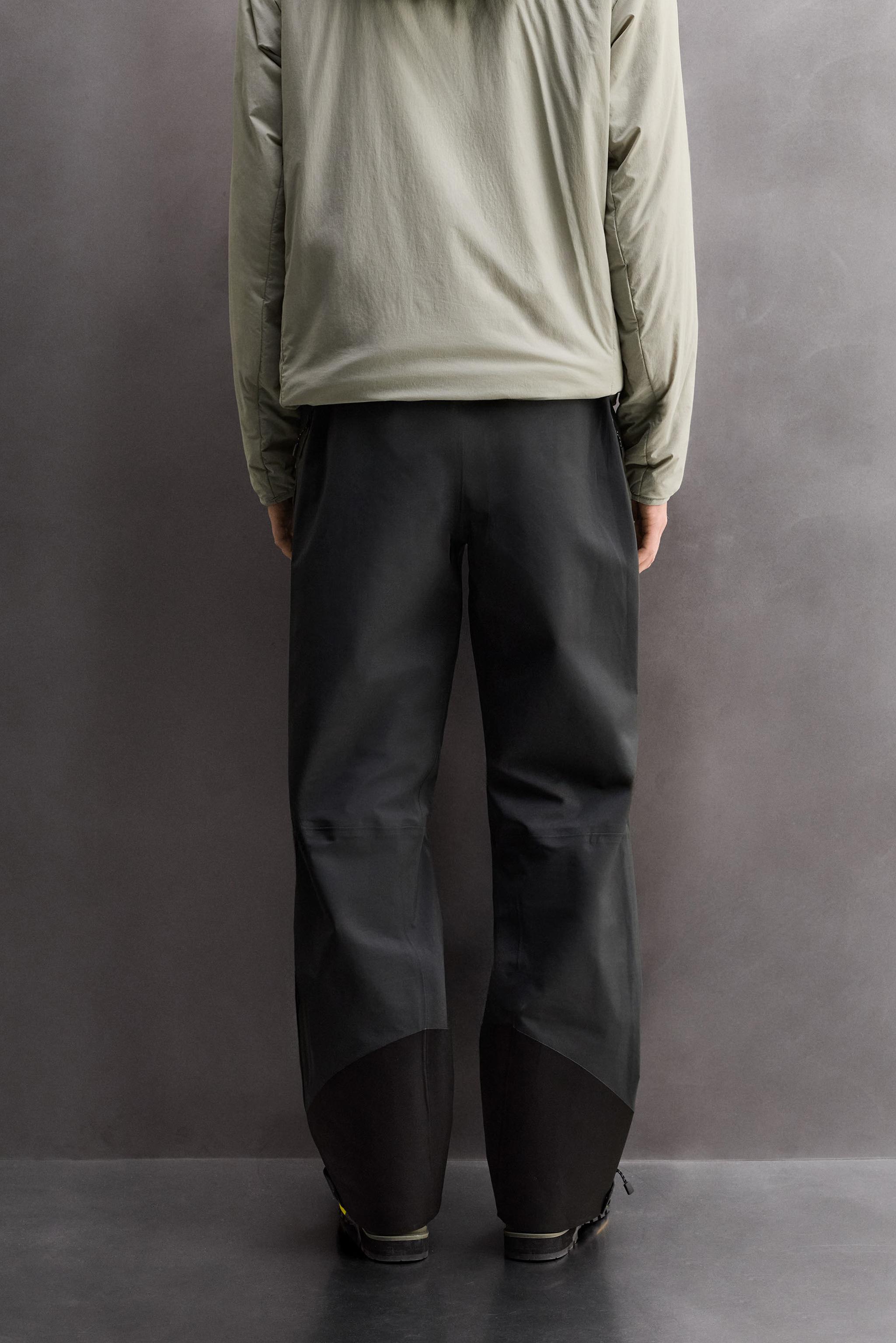 RECCO® WATERPROOF SHELL SKI PANTS - Green | ZARA United States