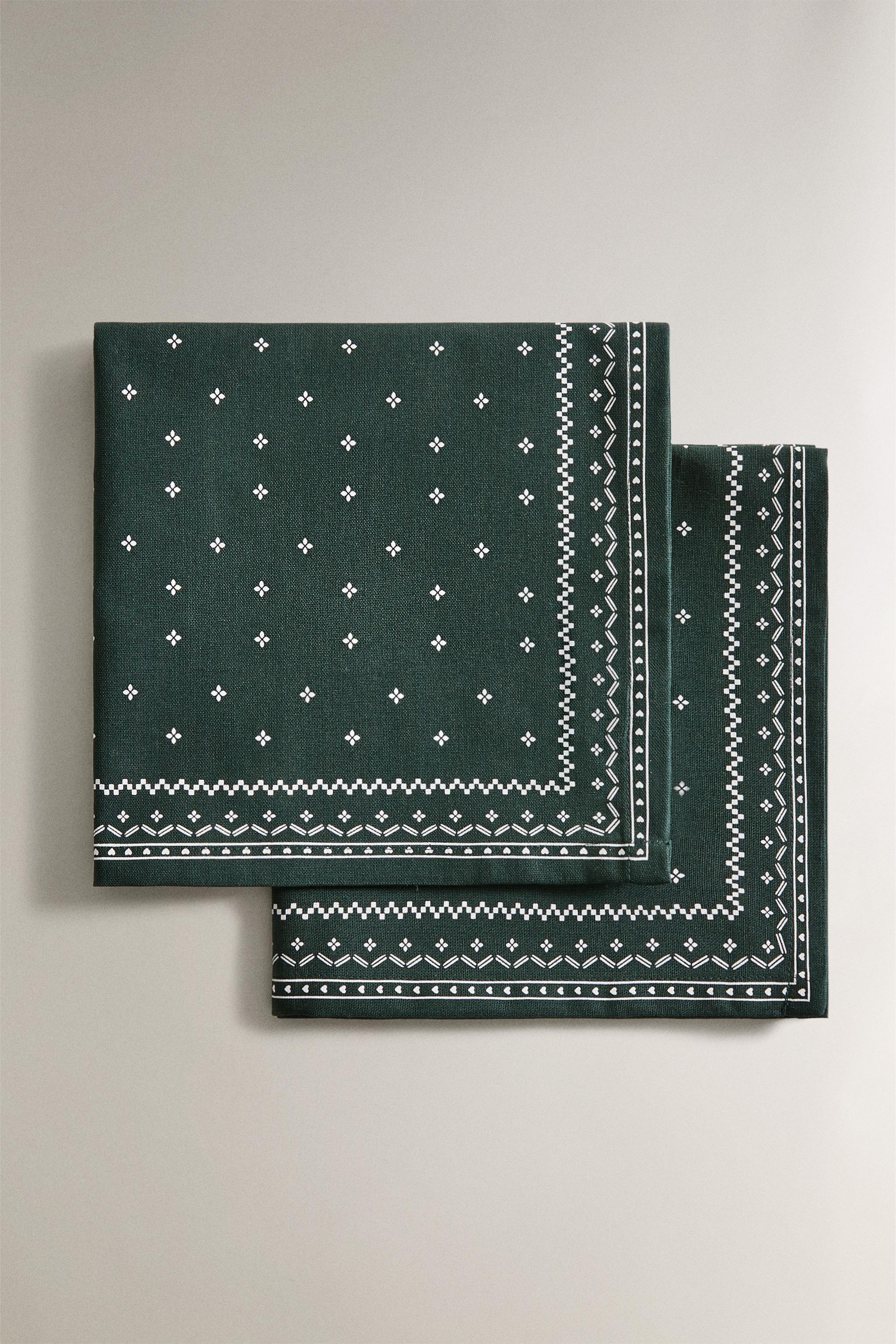 SET OF CHRISTMAS WINTER COTTON NAPKINS (SET 2)
