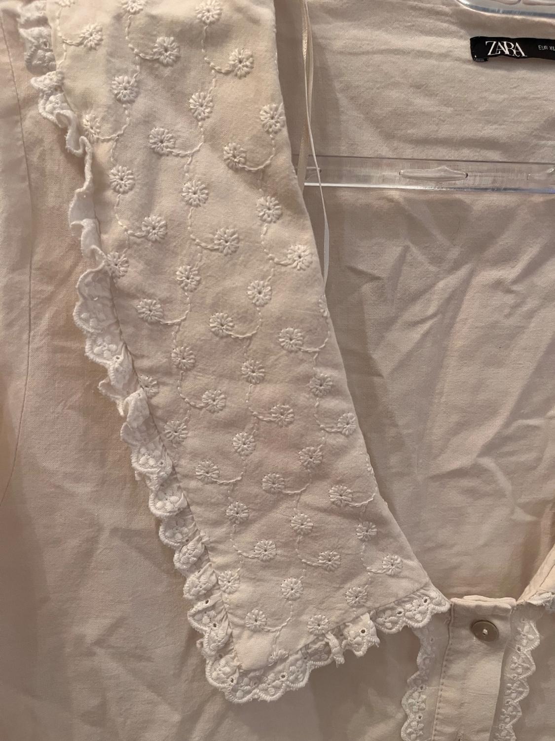 BLOUSE WITH EMBROIDERED COLLAR - Image 6