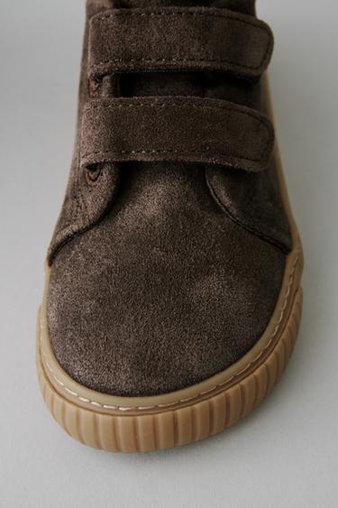 GIÀY SNEAKER BAREFOOT DA LỘN - Màu nâu từ Zara - Hình ảnh 0