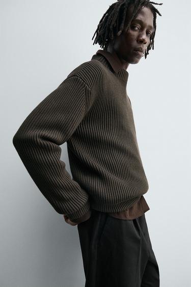PULL À COL CHEMINÉE - Kaki de Zara - Image 5