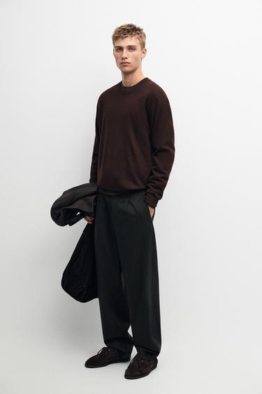 Pull col rond 100 % cachemire - Bordeaux de Zara