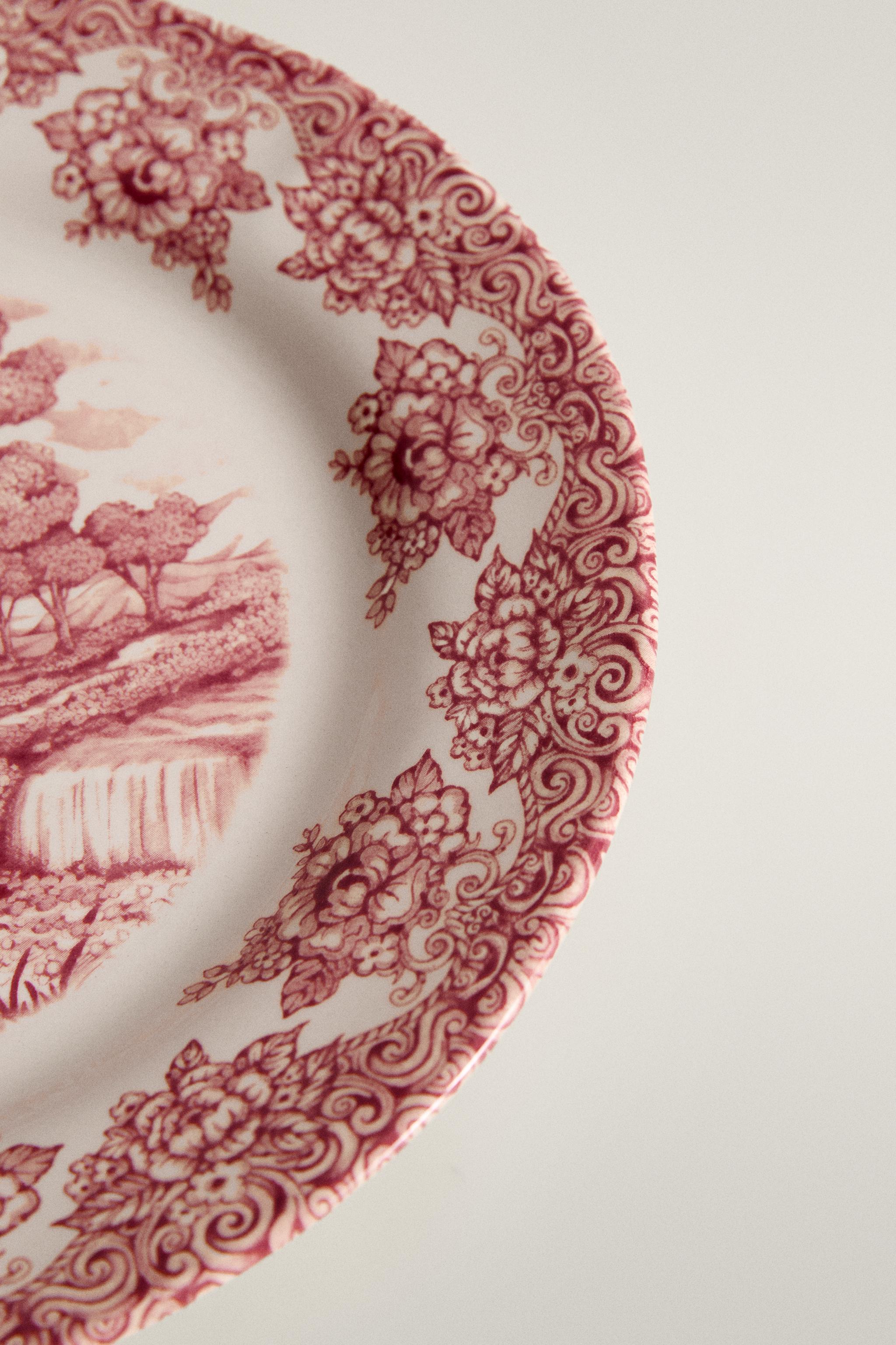 EARTHENWARE DINNER PLATE WITH FLOWERS AND LANDSCAPE