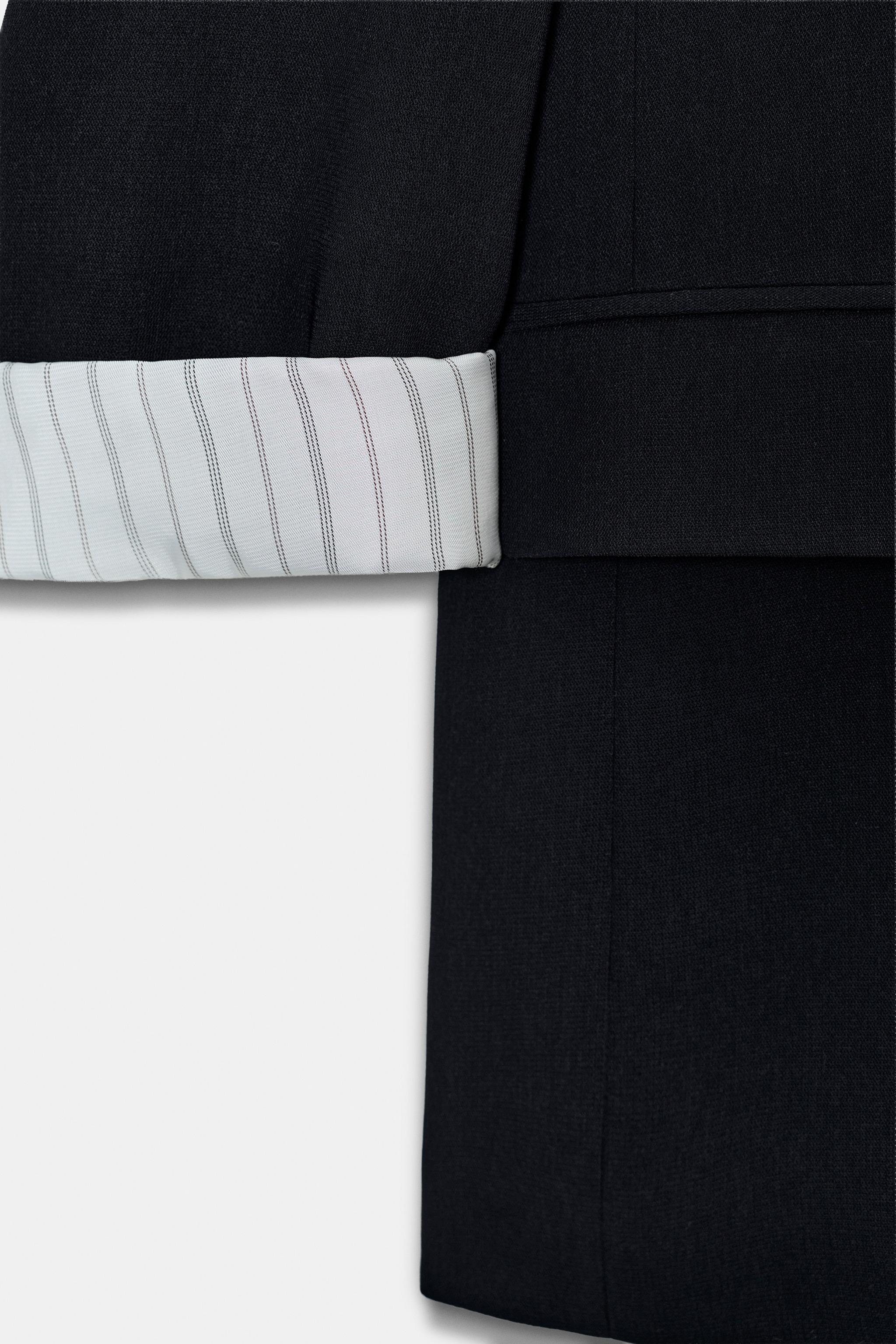 ROLL-UP SLEEVE PRINTED CUFF BLAZER