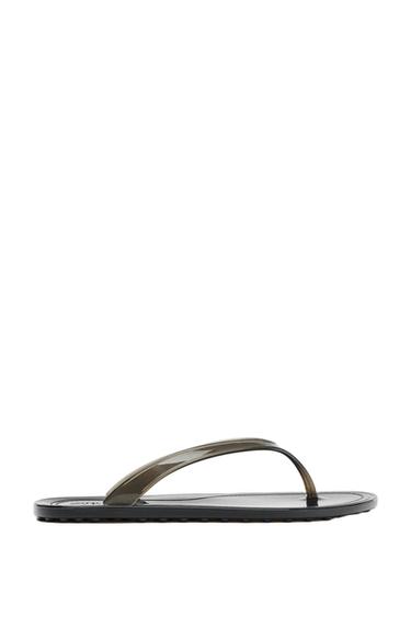 SANDALIA DEDO JELLY - Negro de Zara