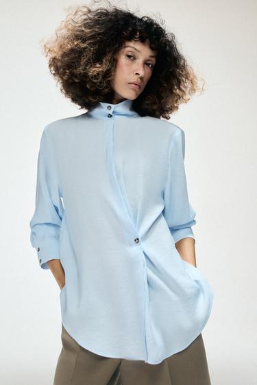 SHIRT WITH PLEATED BUTTON - Light blue by Zara