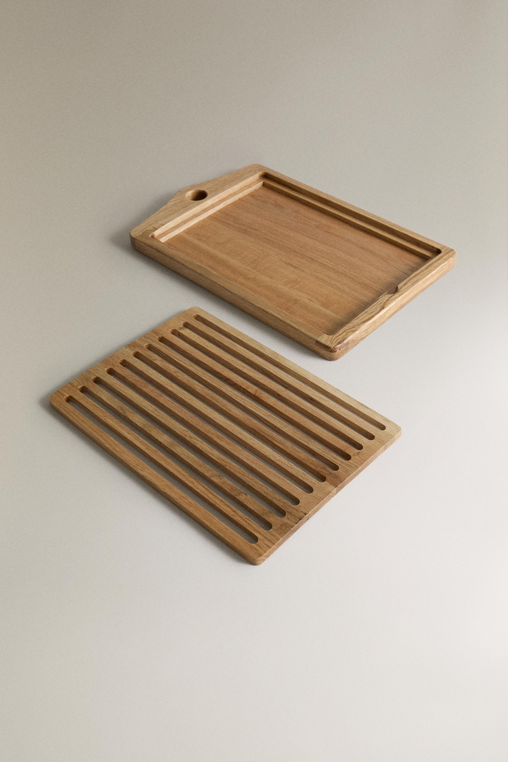 OAK BREAD CUTTING BOARD