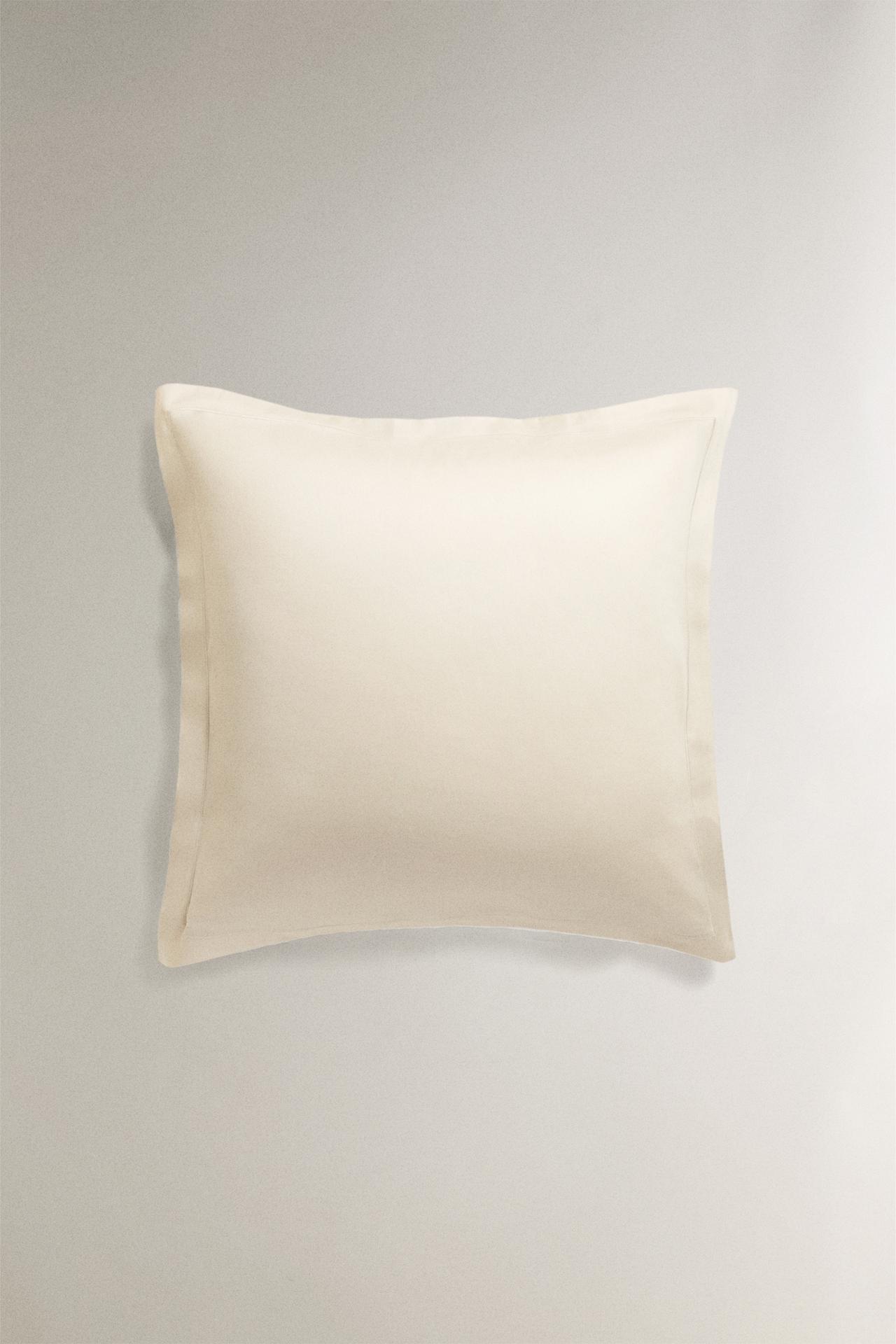 SATEEN PILLOWCASE WITH FESTOON DESIGN (300 THREAD COUNT) — Ecru