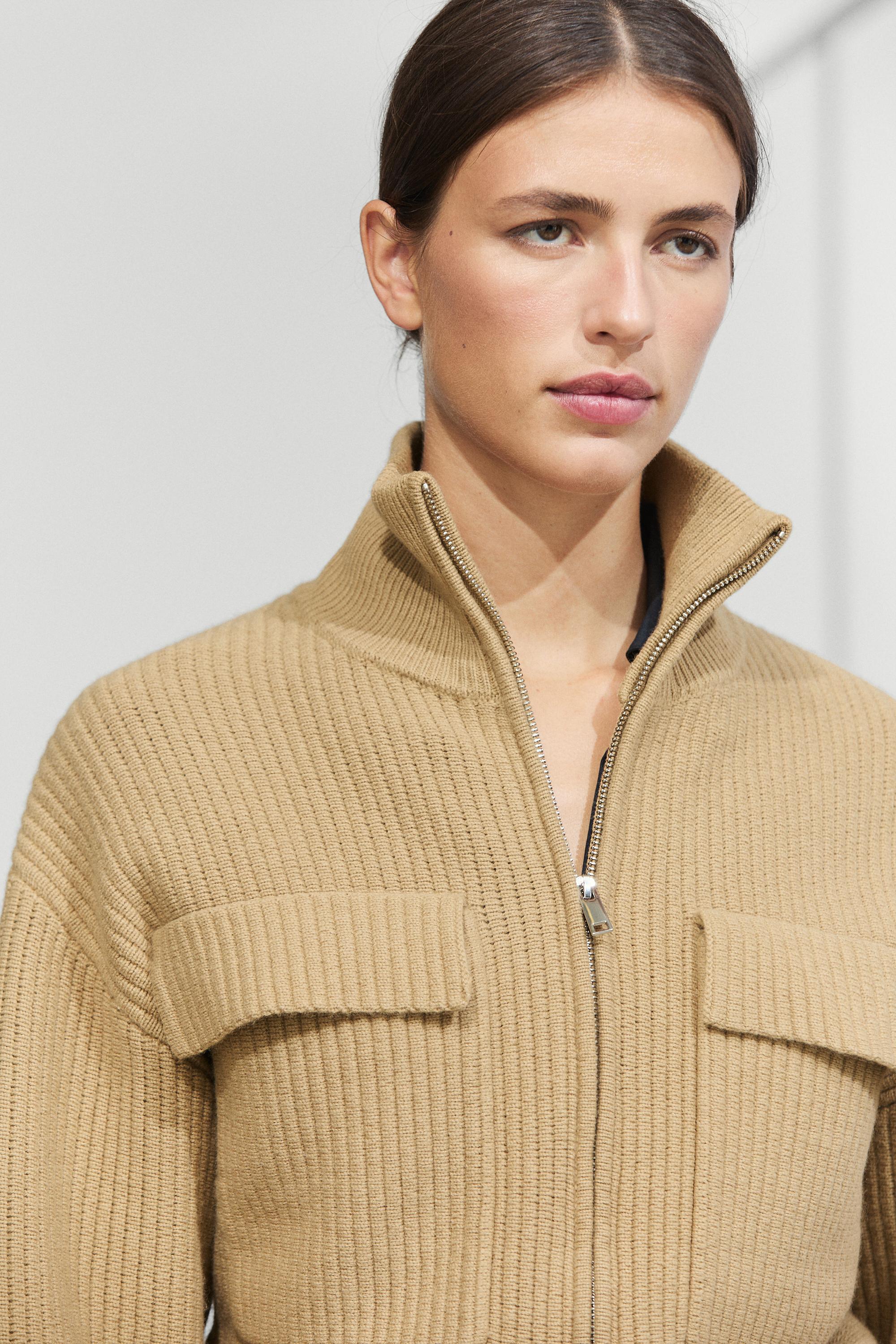 Zip-up knit cardigan with cotton