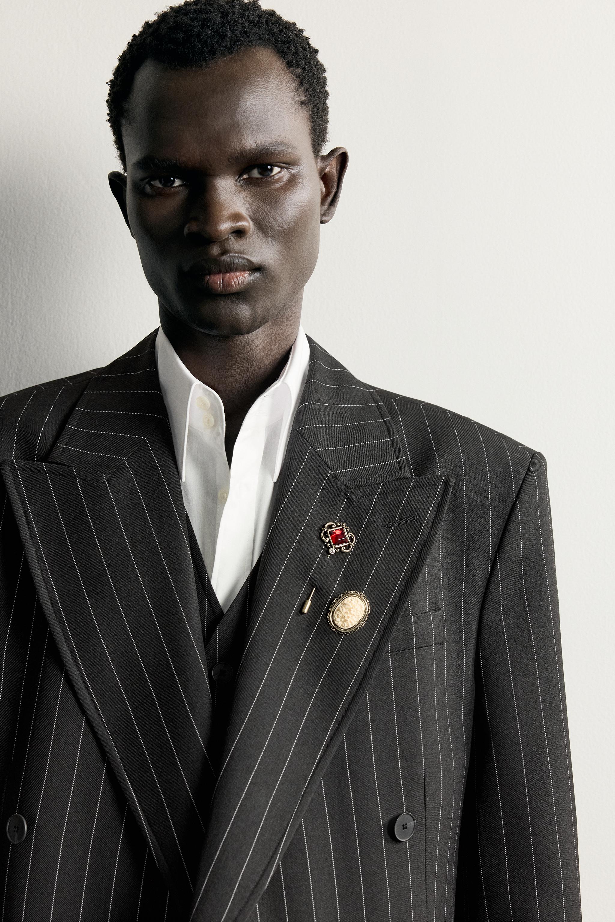 VINTAGE-EFFECT CRYSTAL PIN - Gold | ZARA United States