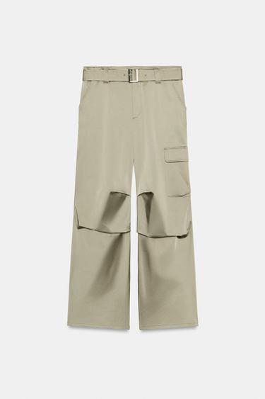 PANTALÓN CARGO SATINADO CINTURÓN - Khaki claro de Zara - Imagen 0
