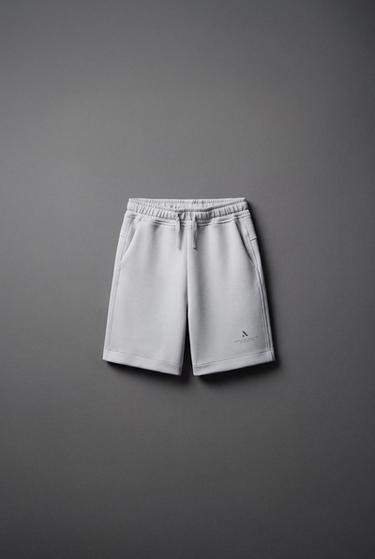 SPORTY LOGO BERMUDA SHORTS - Pearl grey by Zara