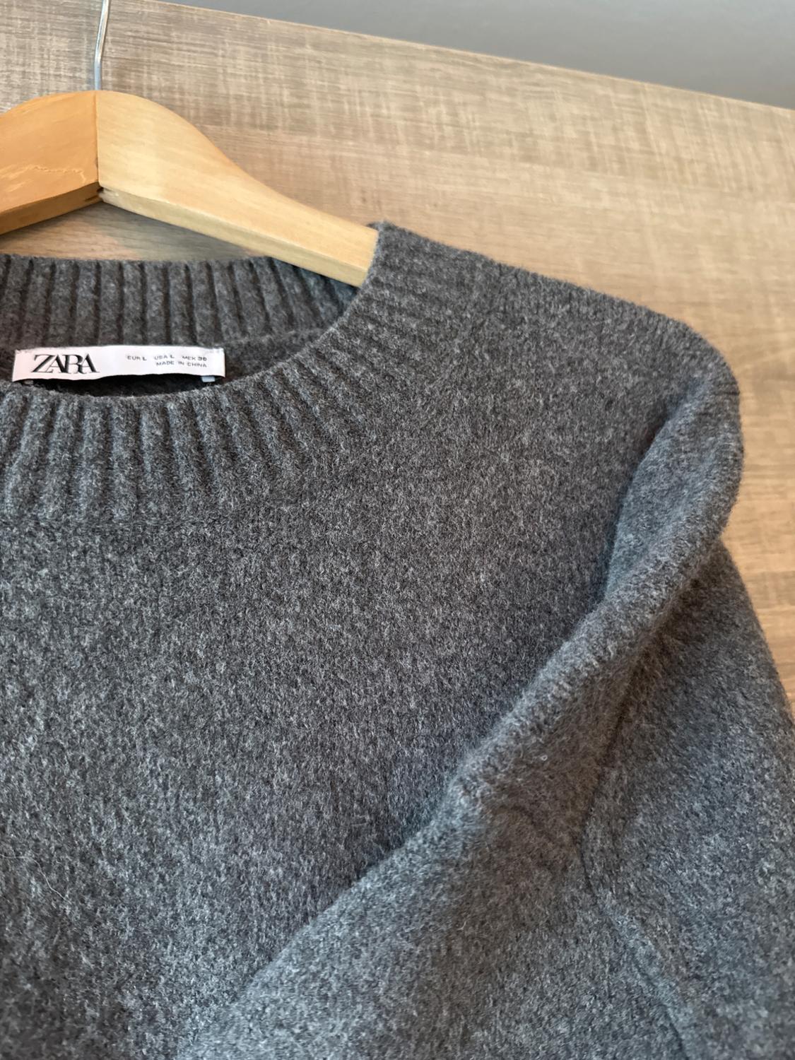 SOFT PLAIN KNIT SWEATER - Image 3