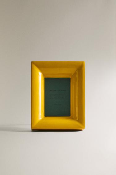 Imagen de producto - Amarillo de Zara