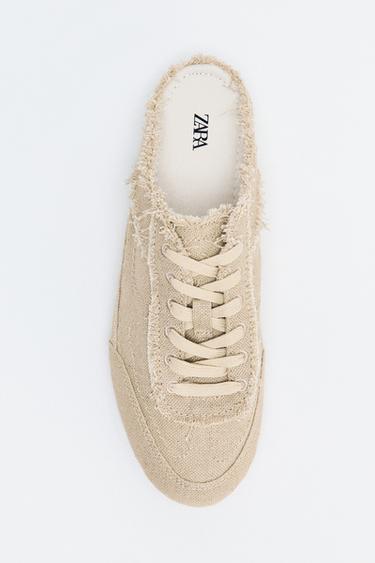 DEPORTIVO DESTALONADO EFECTO DESGASTADO - Blanco Crudo de Zara