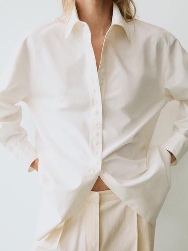 Camisa detalle botones 100% algodón - Blanco roto de Zara