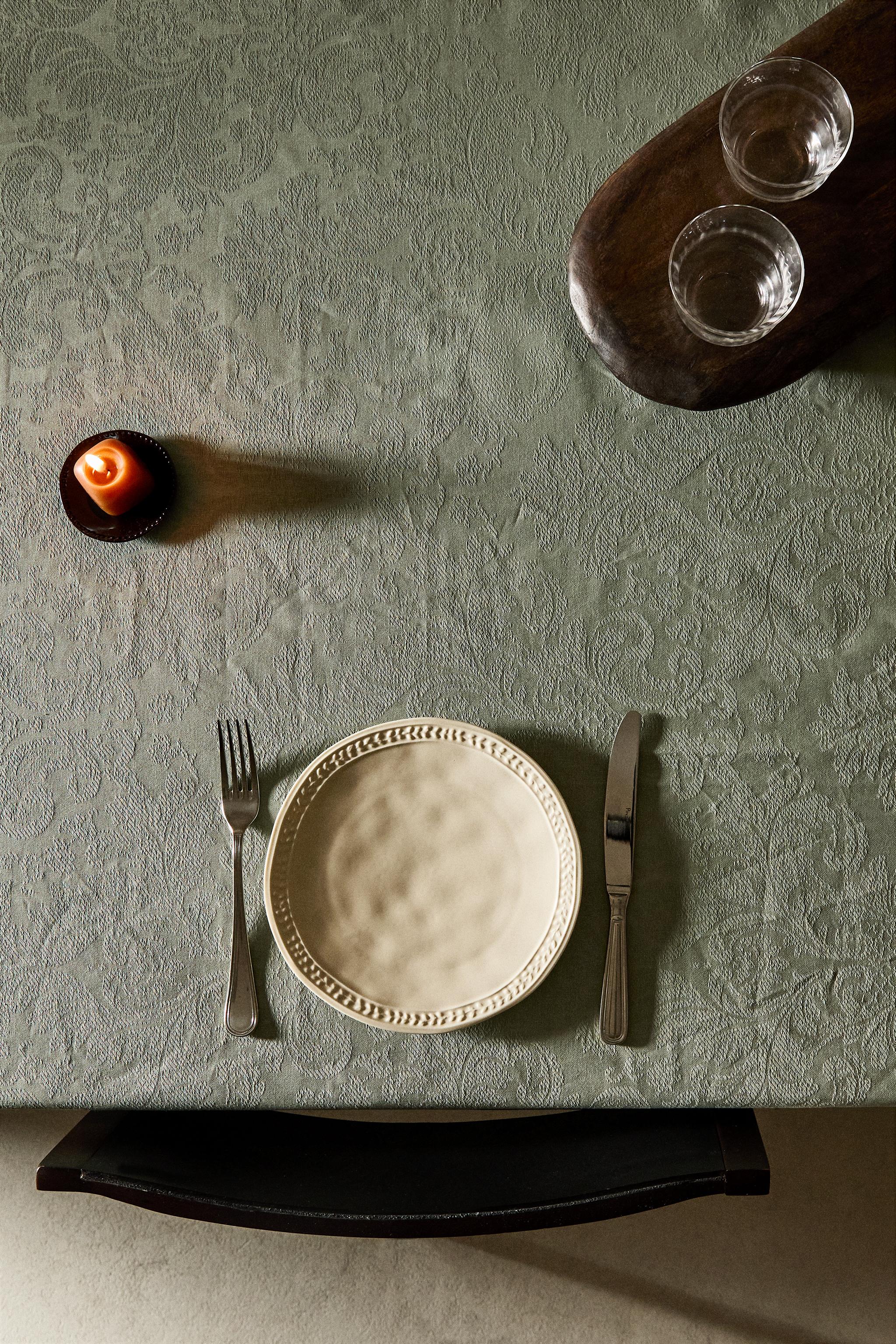 RESIN-COATED COTTON TABLECLOTH