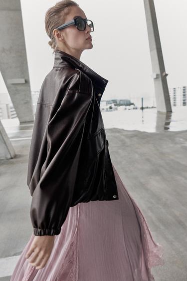 CHAQUETA BOMBER EFECTO PIEL - Marrón oscuro de Zara