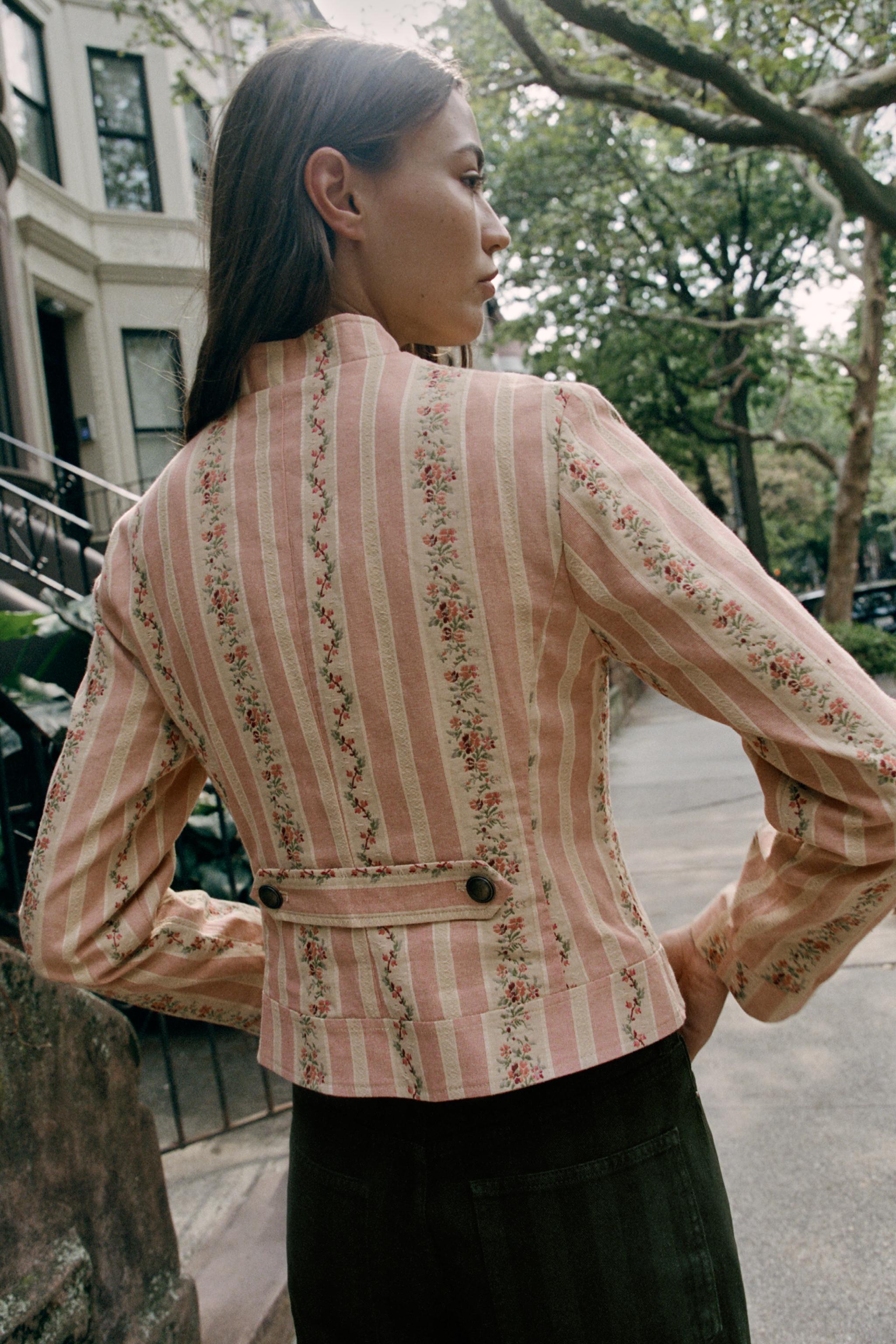 STRIPED FLORAL JACQUARD JACKET