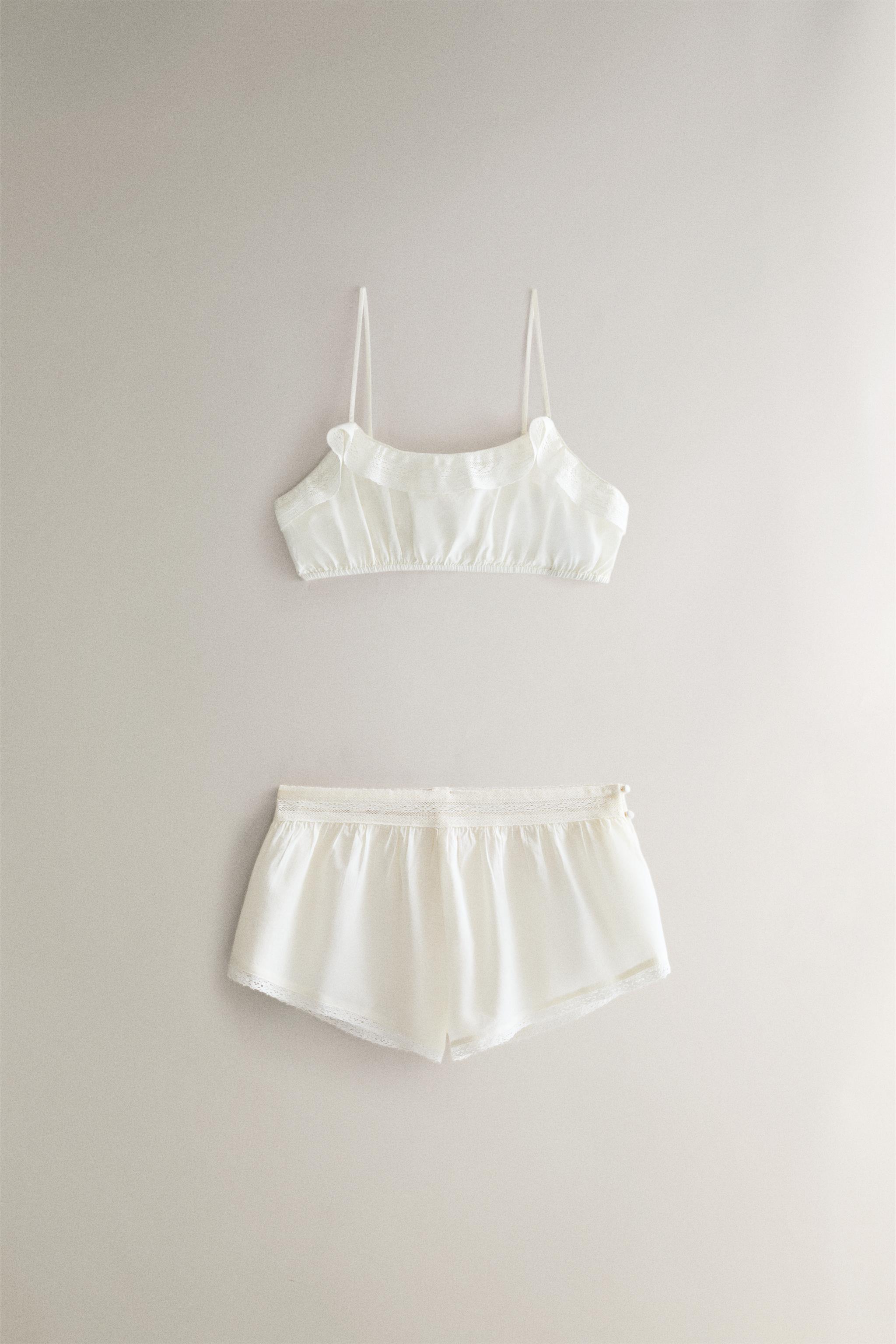 LACE RUFFLE CROP TOP