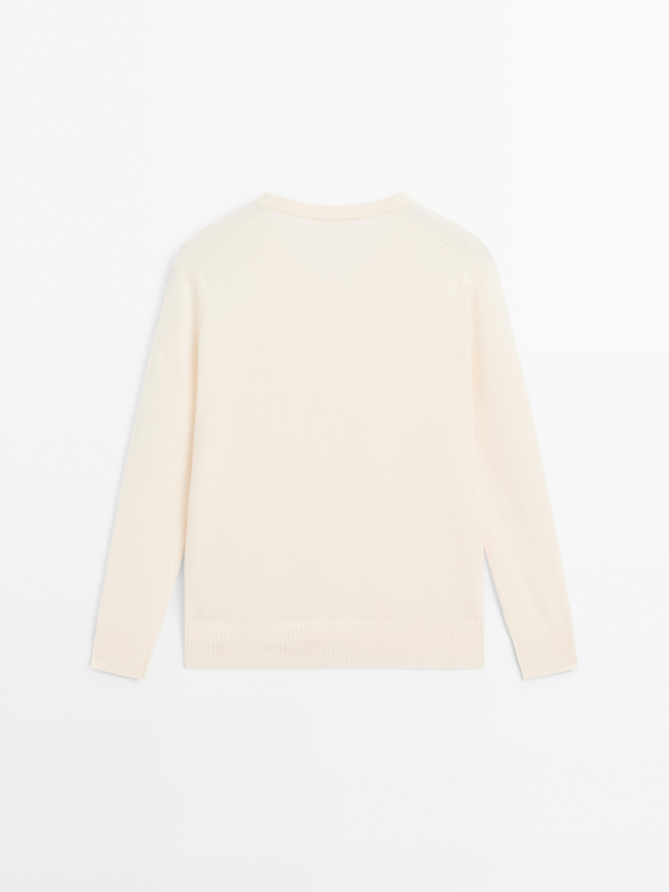 Knit 100% cashmere V-neck sweater