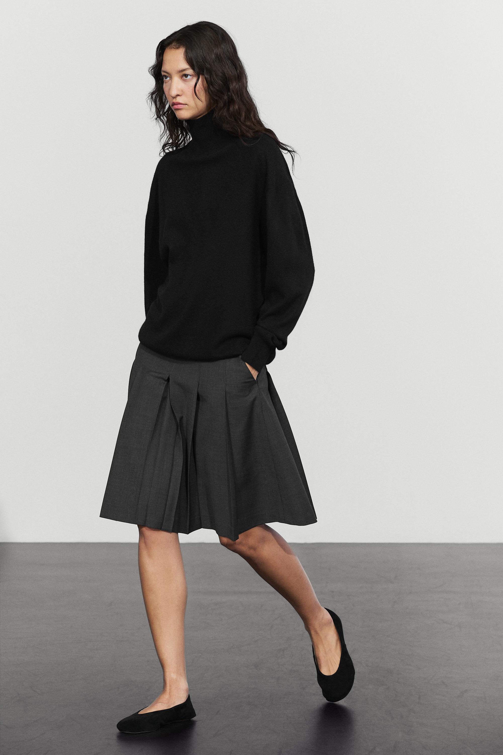 Wool blend pleated skirt