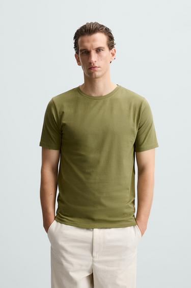 CAMISETA SLIM FIT BÁSICA - Khaki de Zara
