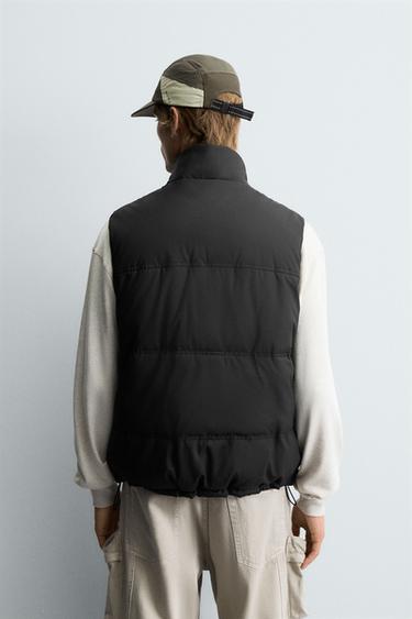 GILET MATELASSÉ EFFET GOMME - Noir de Zara - Image 2