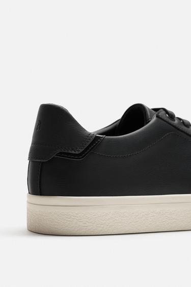 BASKETS BASIQUES - Noir de Zara - Image 2