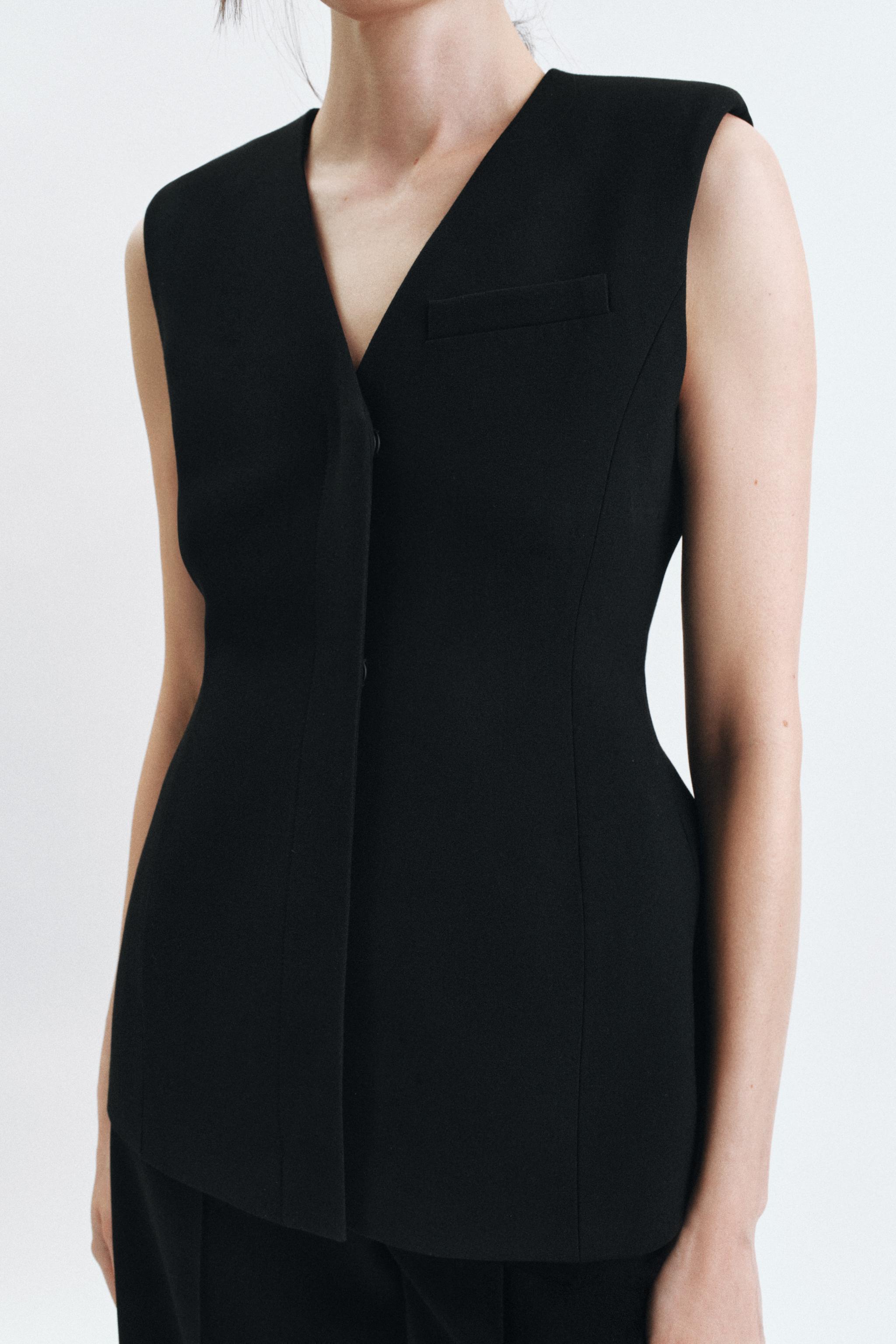 ZW Collection Fitted Waistcoat - Black