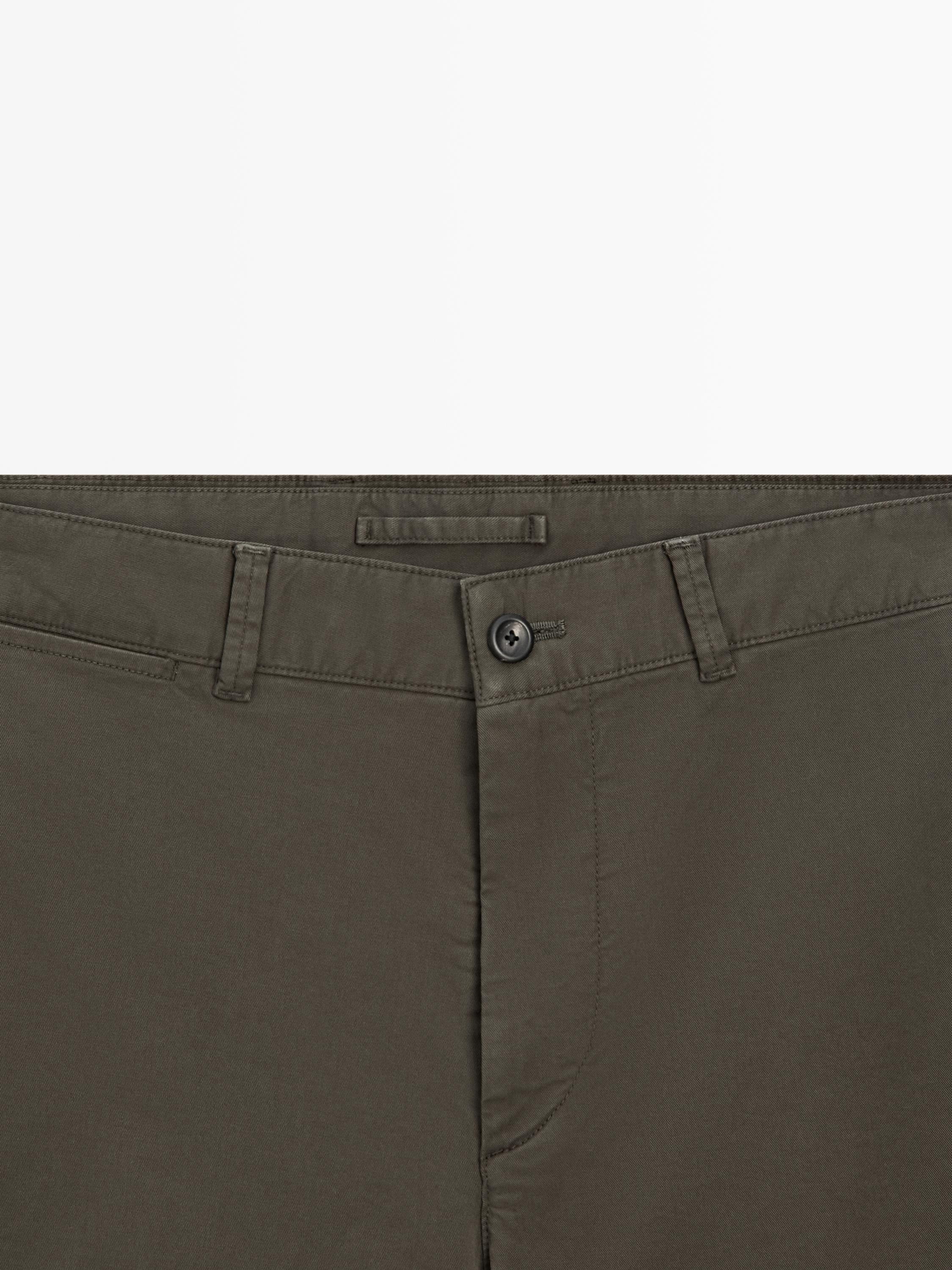 Cotton blend Bermuda shorts with pocket