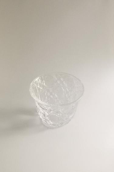 SMALL GLASS TUMBLER WITH RAISED DESIGN — Transparent 3