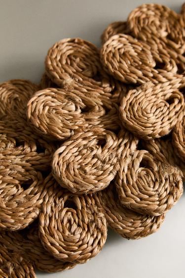 PACK OF RAFFIA COASTERS (PACK OF 4) - Light beige by Zara - Image 2