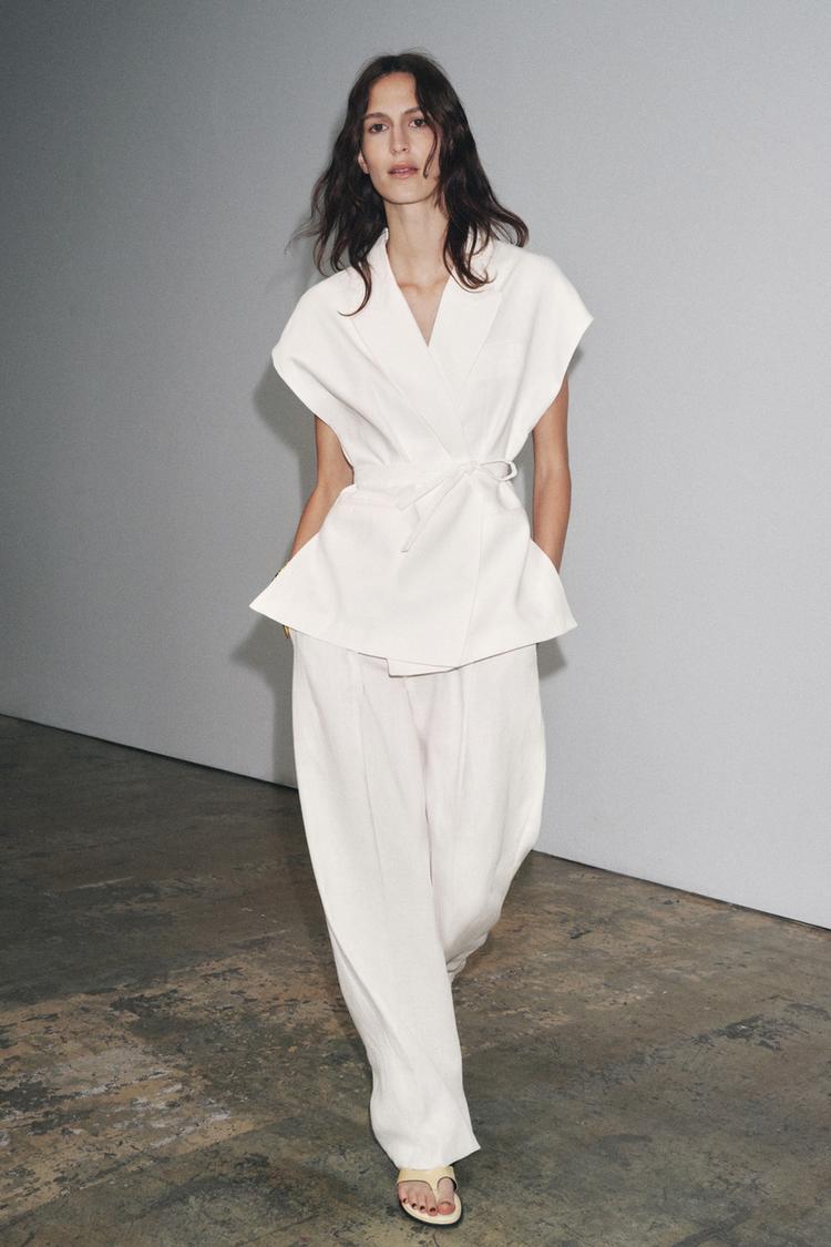 CHALECO CRUZADO CON LINO ZW COLLECTION Blanco ZARA Mexico