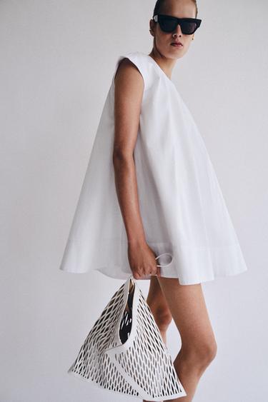 فستان قصير ZW COLLECTION - أبيض الخاص بـ Zara