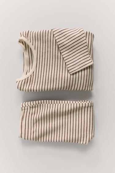 PACK BODY Y LEGGING RAYAS - Marrón de Zara