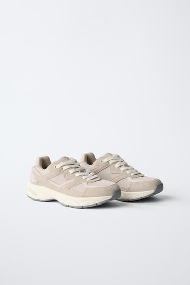 BASKET SPORTIVE À PIÈCES - Blanc écru de Zara - Image 3