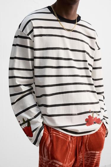 STRIPED PRINT T-SHIRT © OTIS KWAME KYE QUAICOE - Red by Zara