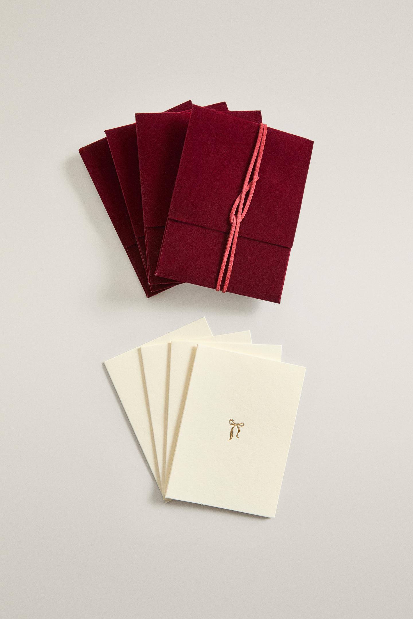 Zara Christmas Velvet Card and Envelope Set (Pack OF 4), цвет: Красный — фото 2