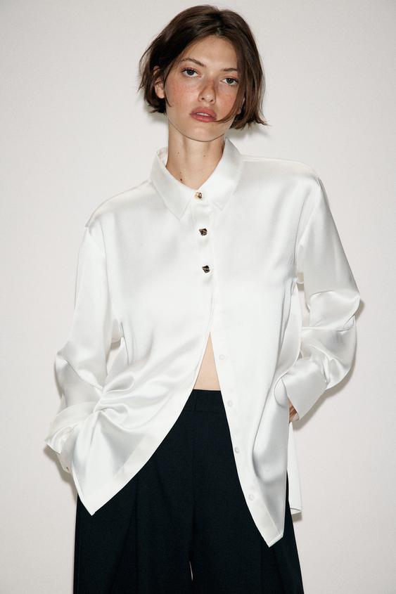 CAMISA SATINADA BOTONES DORADOS - Blanco roto de Zara - Imagen 0
