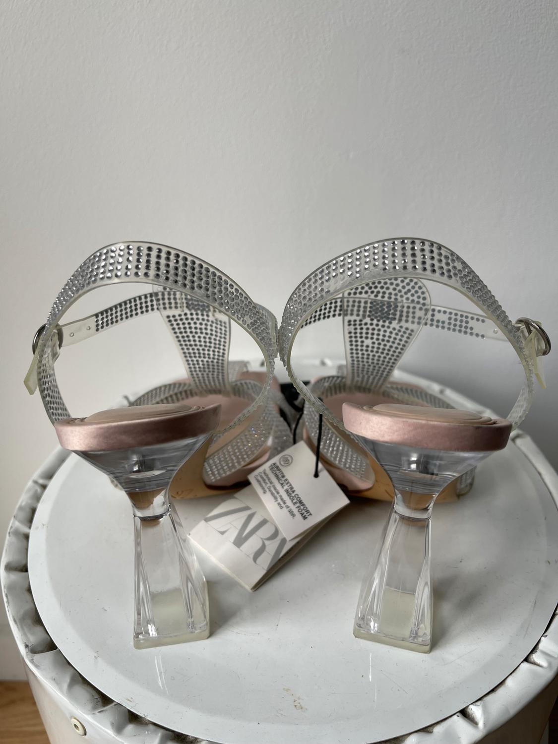 VINYL HIGH-HEEL STRAPPY SANDALS - Image 4