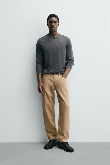 جينز بقصة عادية مغسول - بيج داكن الخاص بـ Zara