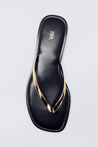 SANDALS WITH METAL DETAIL - Black by Zara