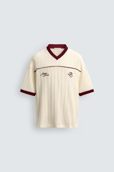 CAMISETA  ESTRUCTURA JACQUARD - Granate de Zara - Imagen 0