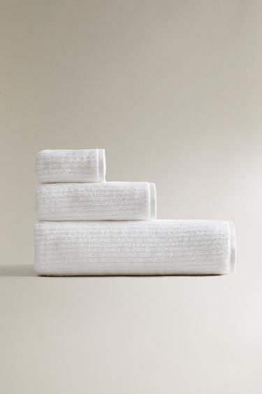 TOALLA BAÑO ESTRUCTURA ACANALADA - Blanco de Zara