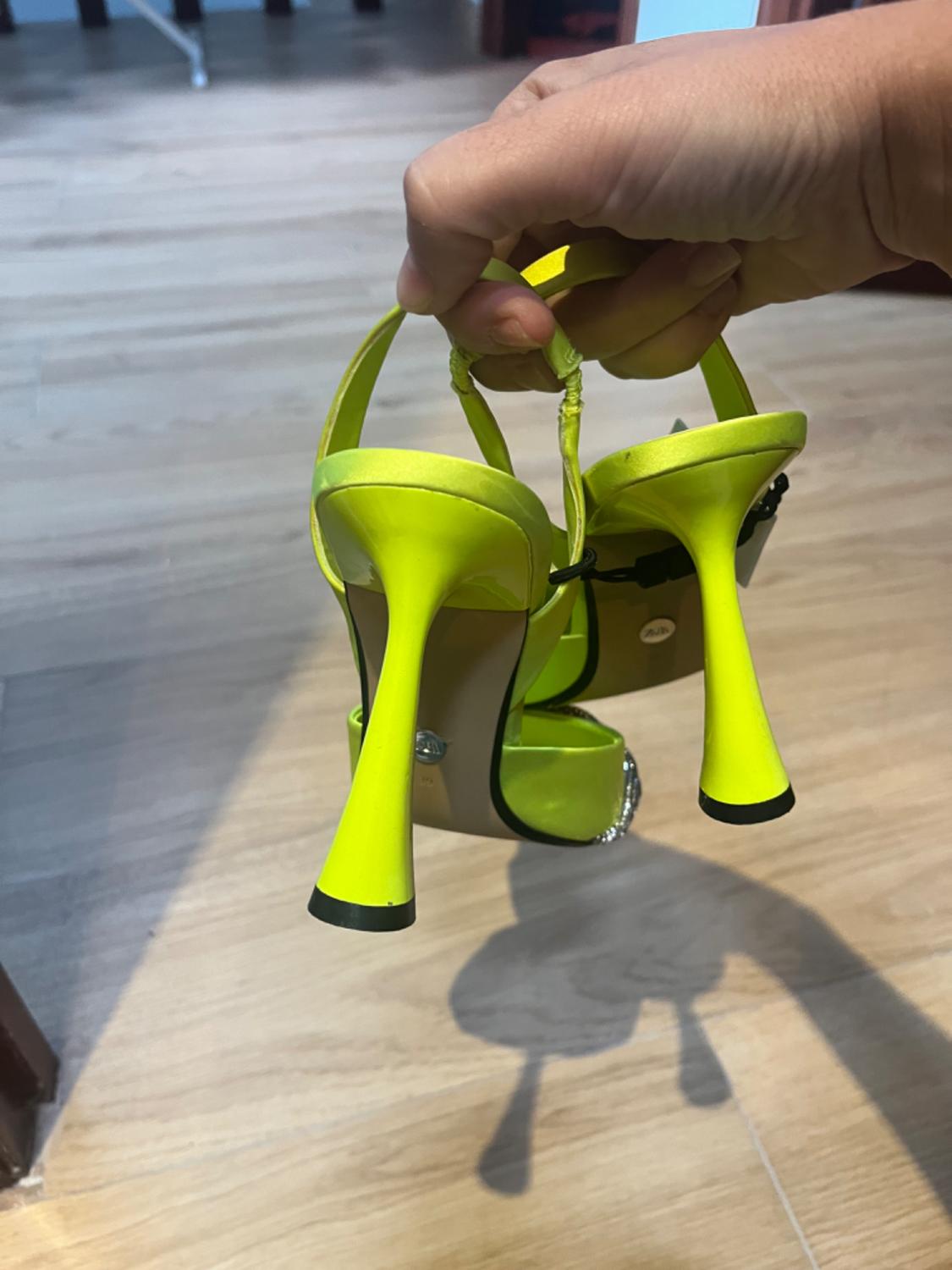 ZAPATO DETALLE - Image 4
