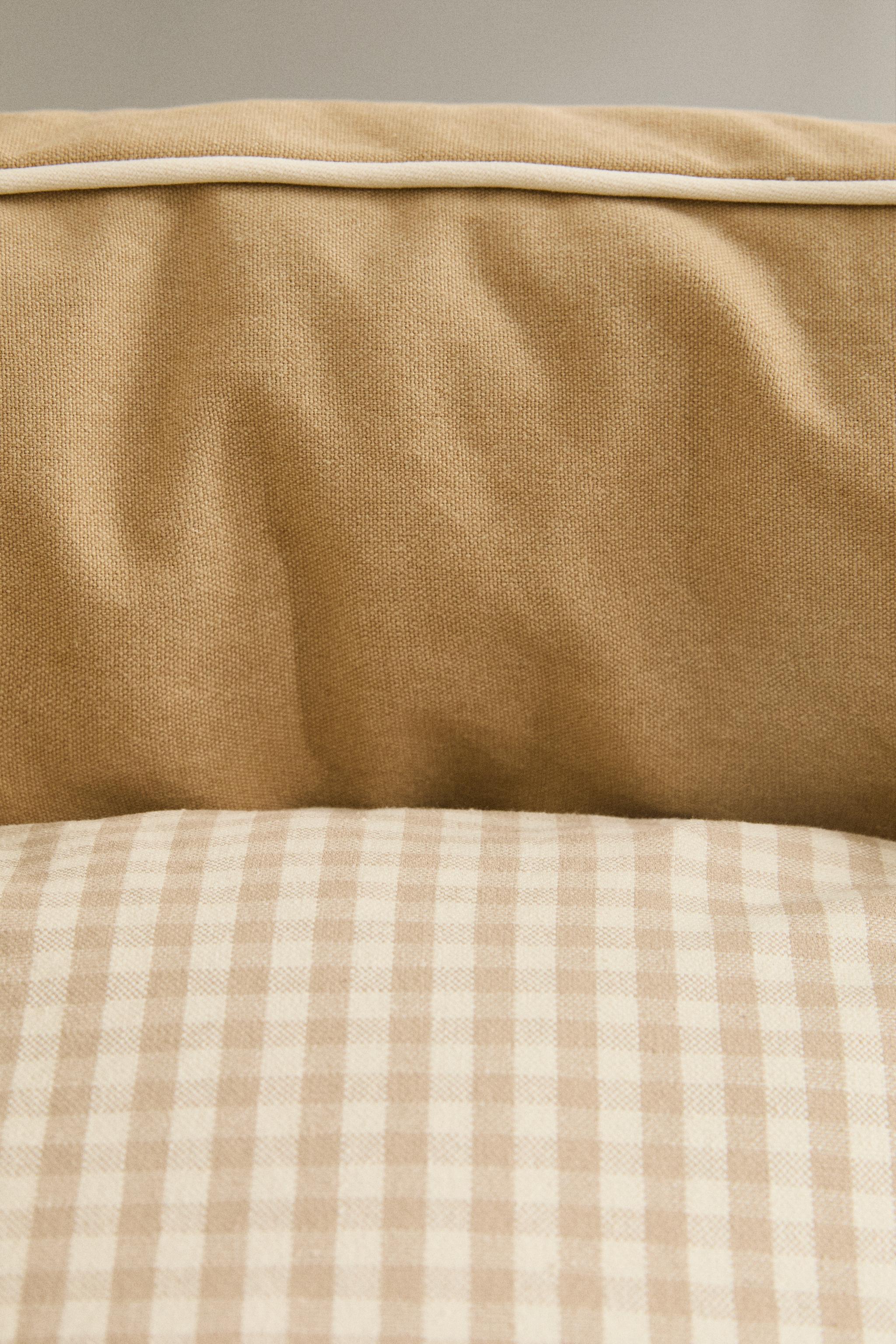PET BED CUSHION GINGHAM CHECK