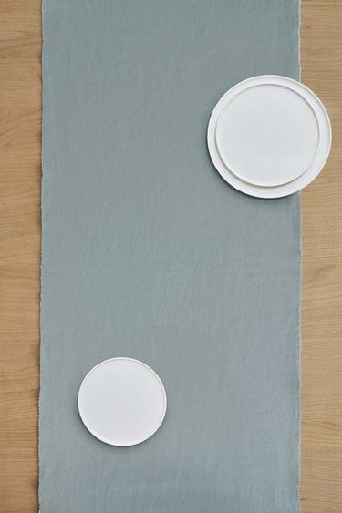 TABLE RUNNER 01 - Mid-blue by Zara