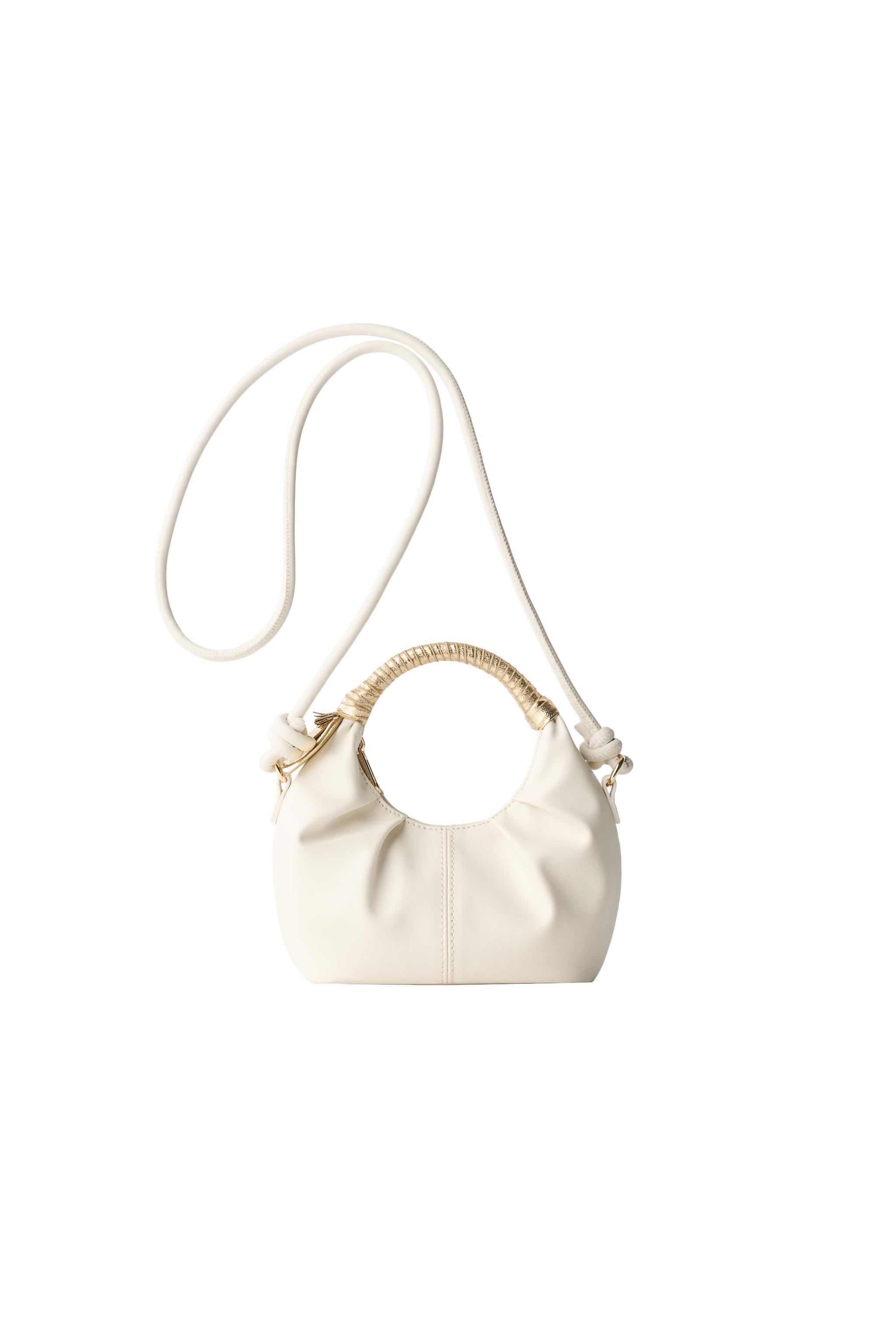 ZARA ポンポン付 ショルダーバッグ リュック ZARA - ZARA ポンポン付きリュックの通販 by map｜ザラならラクマ