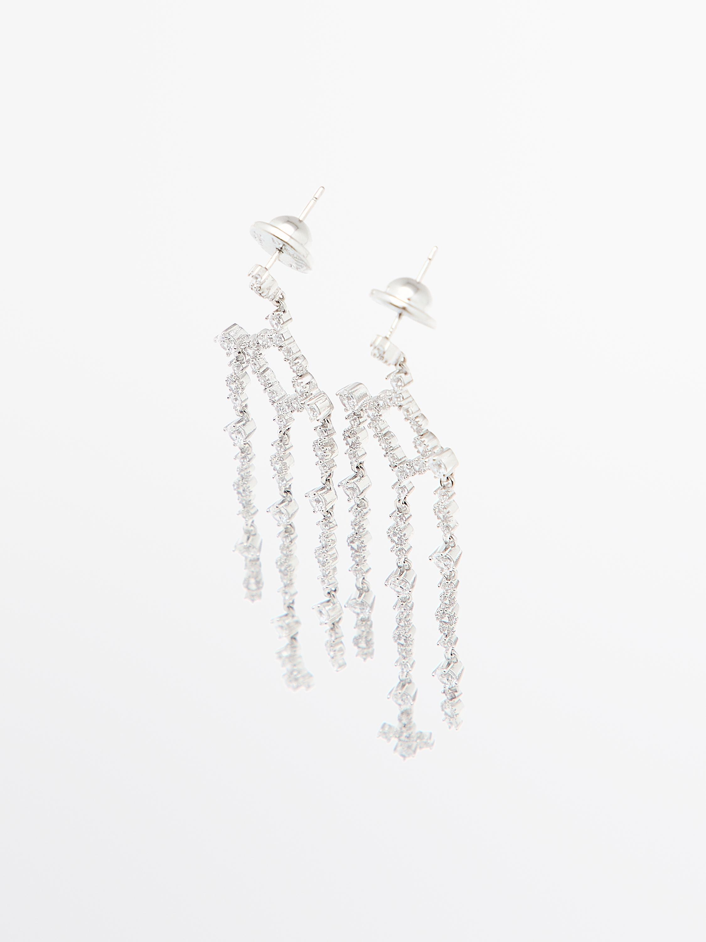 Boucles d’oreilles brillants chandelier